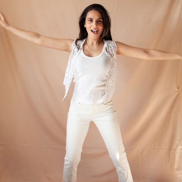 Unique short vest - Picture 2 of 2